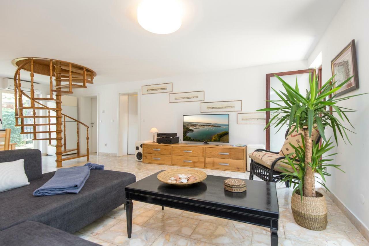 Casa Flora 3-Minutes' Walk From The Beach Novigrad Istria 外观 照片